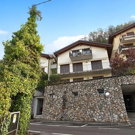 Ampia Vista Sul Di *